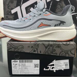 JQR-MEN'S SPORTS-L GRY/ORNG-<br>WIND FURY