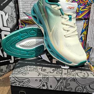 JQR-MEN'S SPORTS-WHT/GRN<br>LAKSHYA