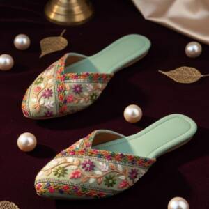 MOJARI ARTS & HANDI CRAFT-WOMEN JUTTI<br>TPR BELL (37X42)